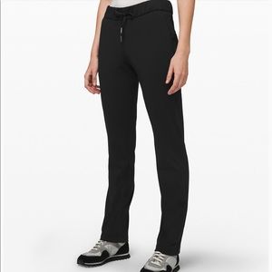 Brand new never worn lulu lemon “On The Fly” pants